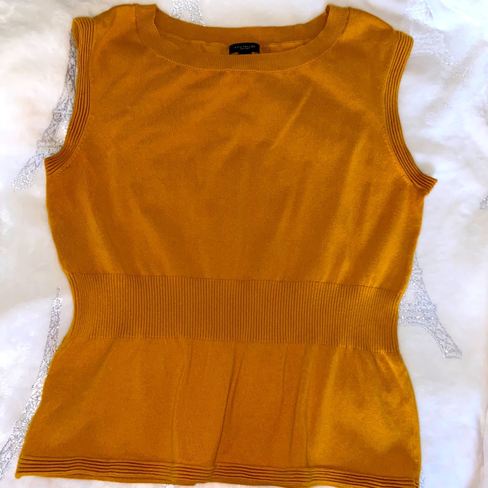 Ann Taylor’s - Women’s Light Sweater Tank